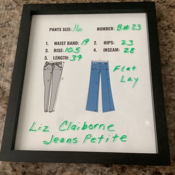 Liz Claiborne Womens Size 16 R Petite Boyfriend Jeans Embroidered pocket - Picture 9 of 9